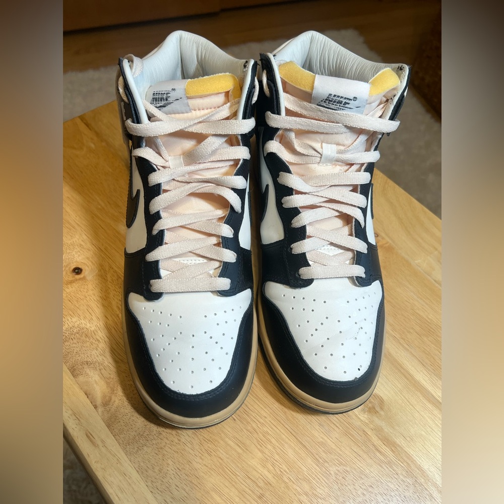 Vintage Nike Panda’s size 9.5